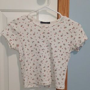 Brandy Melville Floral Ashlyn Baby Tee Top